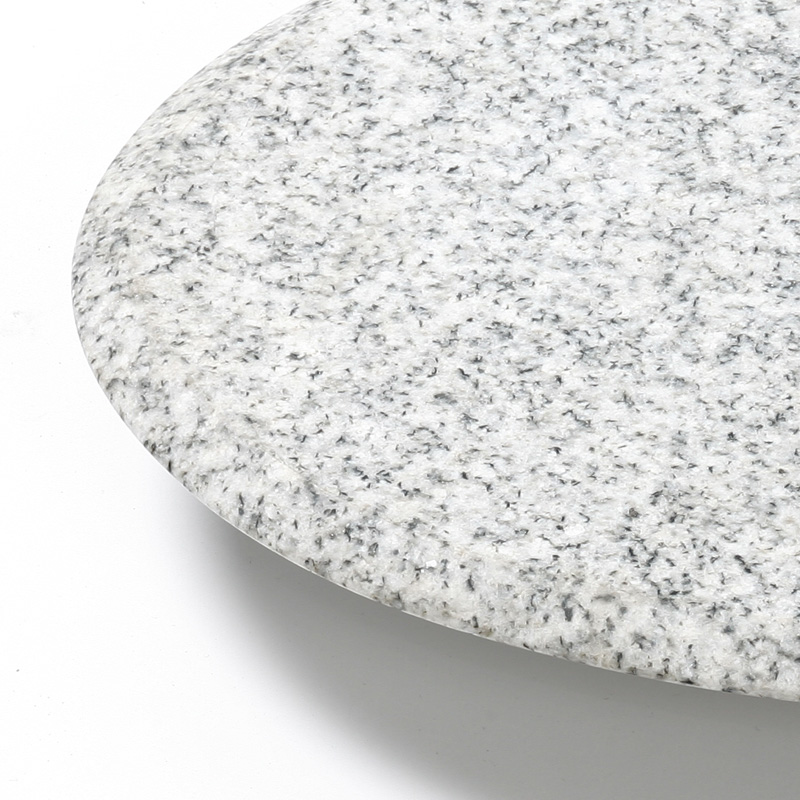 Tischplatte aus Granit mit abgeschrägter Kante