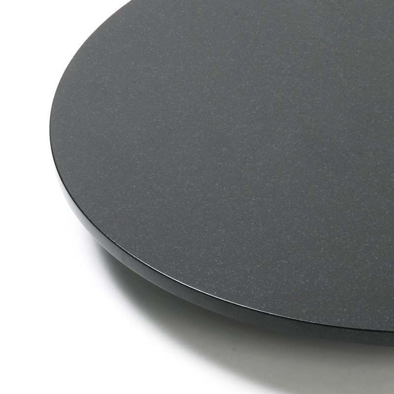Runde Tischplatte aus Nero Assoluto (Granit) mit gerader polierter Kante